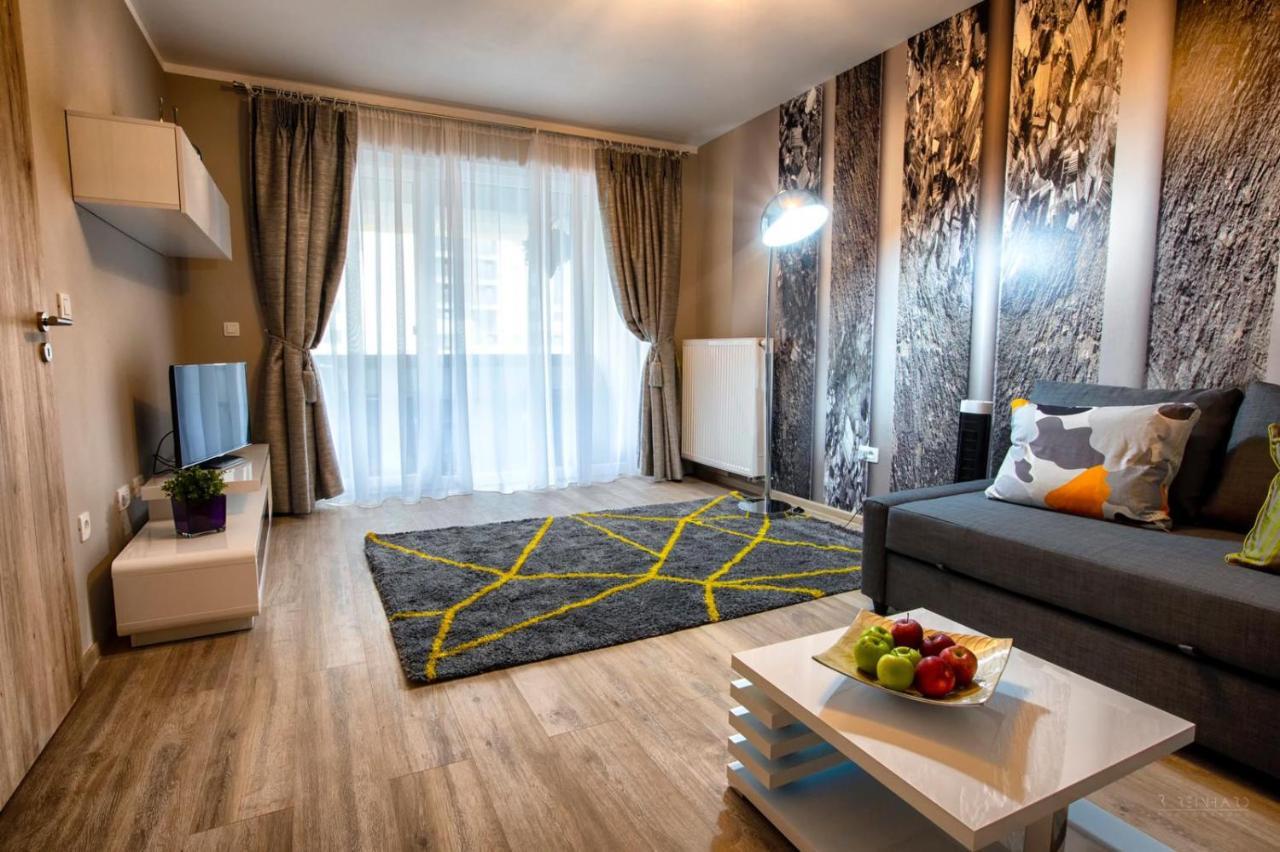 Apartamento Apartament Heavenly Heaven Braşov Exterior foto